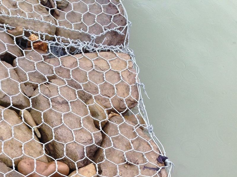 ���e�U�z�\